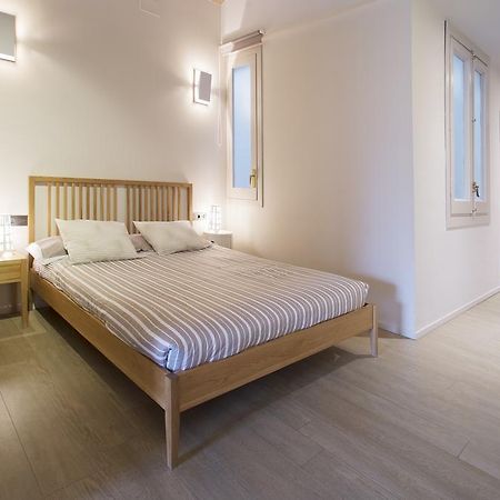 Апартаменты Barcelona Inloft Экстерьер фото